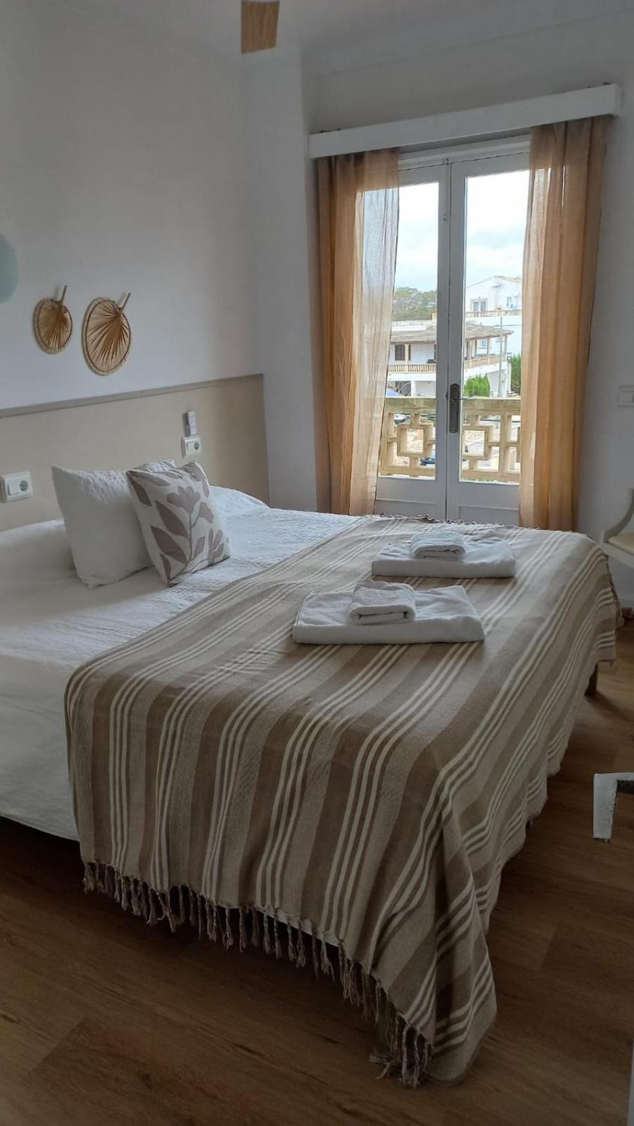 Apartamentos Can Salas Кала-Фігера Екстер'єр фото